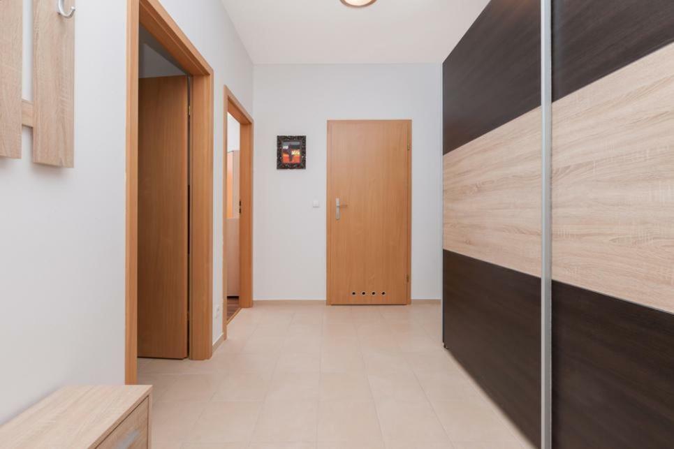 Apartamenty Platan 斯维诺乌伊希切 外观 照片